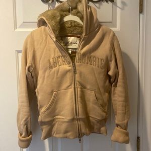 Abercrombie winter fur lined jacket zipper front , can also be a women small